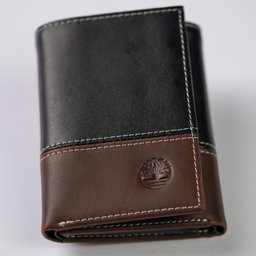 Timberland Men's Leather Trifold Wallet with ID Window