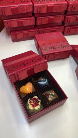 Red mini box