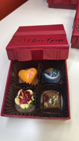 Red mini box