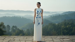 PORCELAINE CHEONGSAM