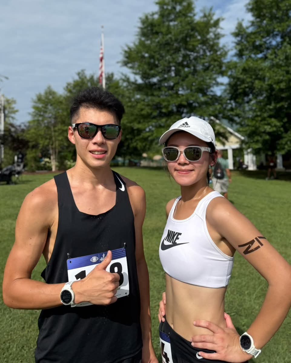 You take the road less travel, we put the Ooom in your active leisure pursuit.  Discover a whole lot of goodness in innovative and revolutionary atleisure wearables, bringing you merchandise where performance meets comfort at a price everyone can focus to excel in their runs._4