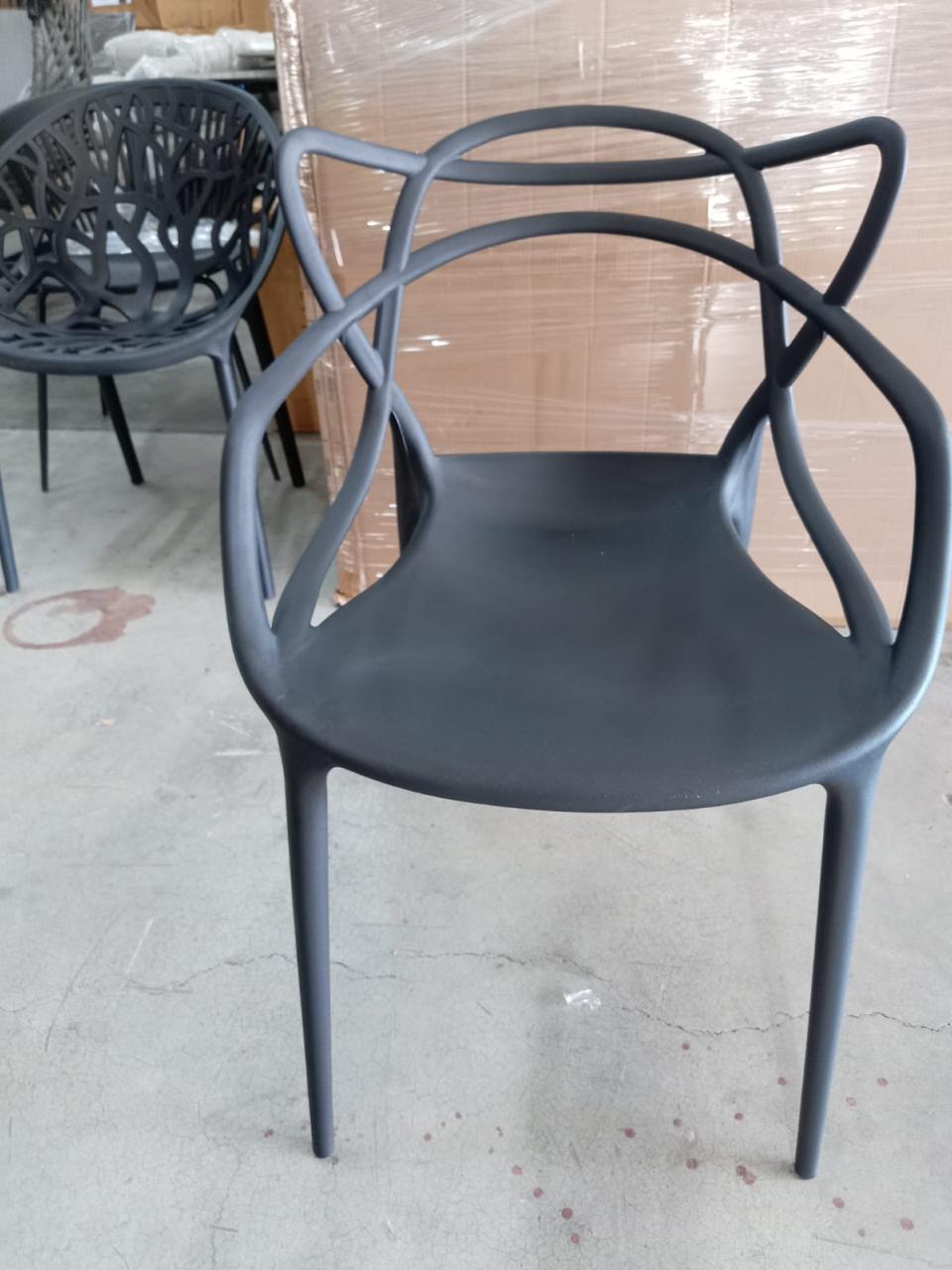 SILLA HERMES STANDAR NEGRA VARIOS COLORES
