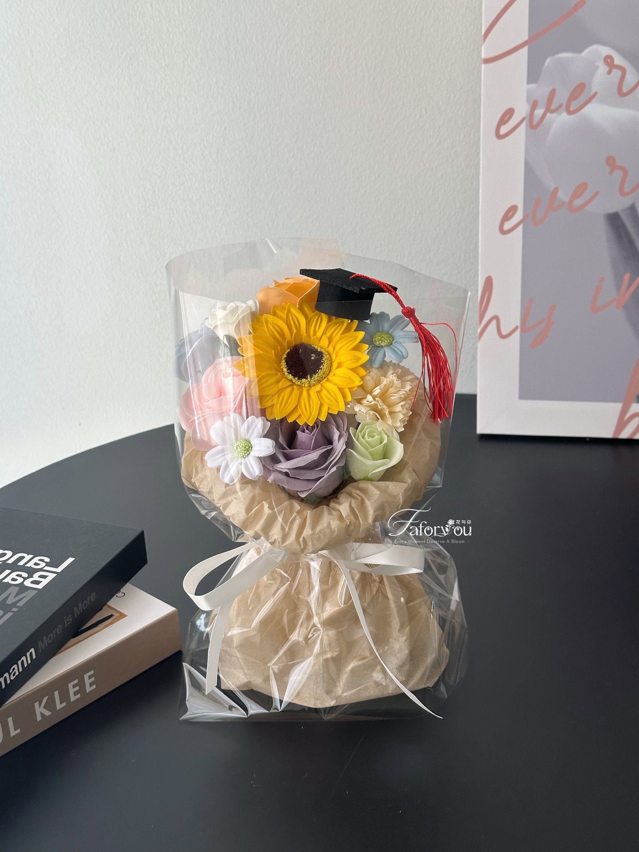 (G002) Graduation Sunflower Transparent Bouquet   _0