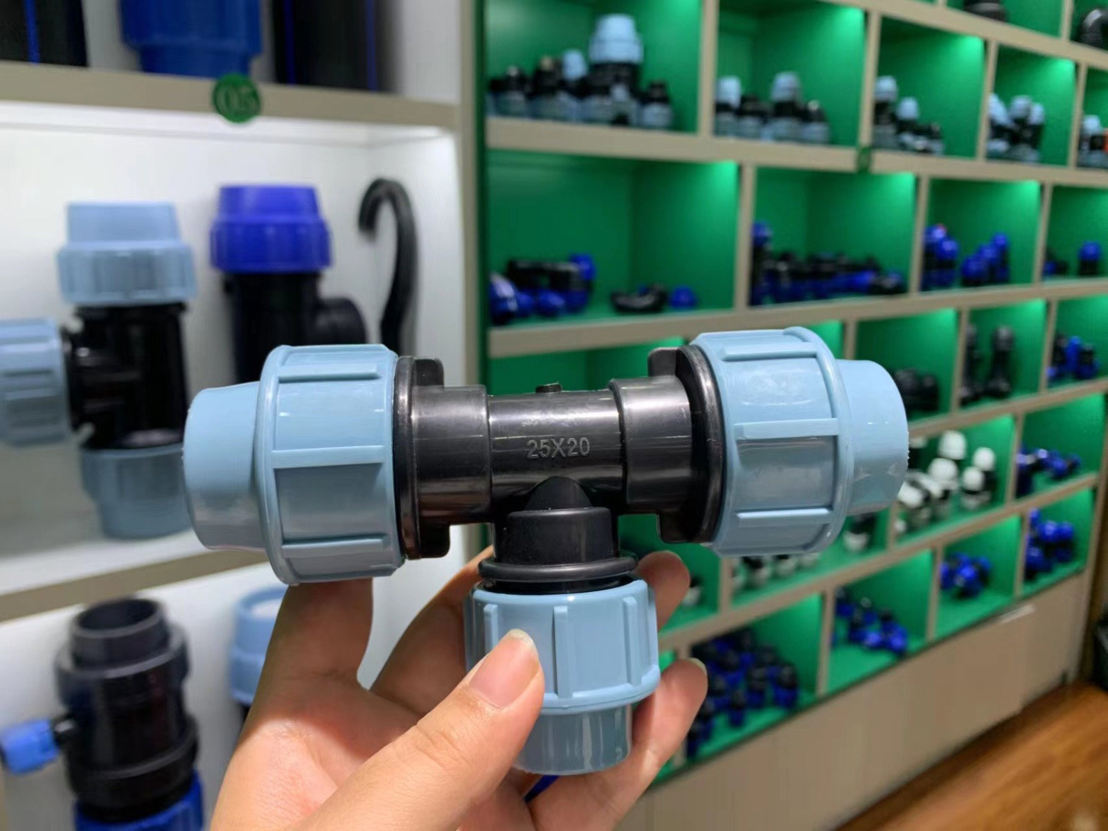 Male connectors_1
