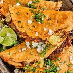TACO CON QUESO