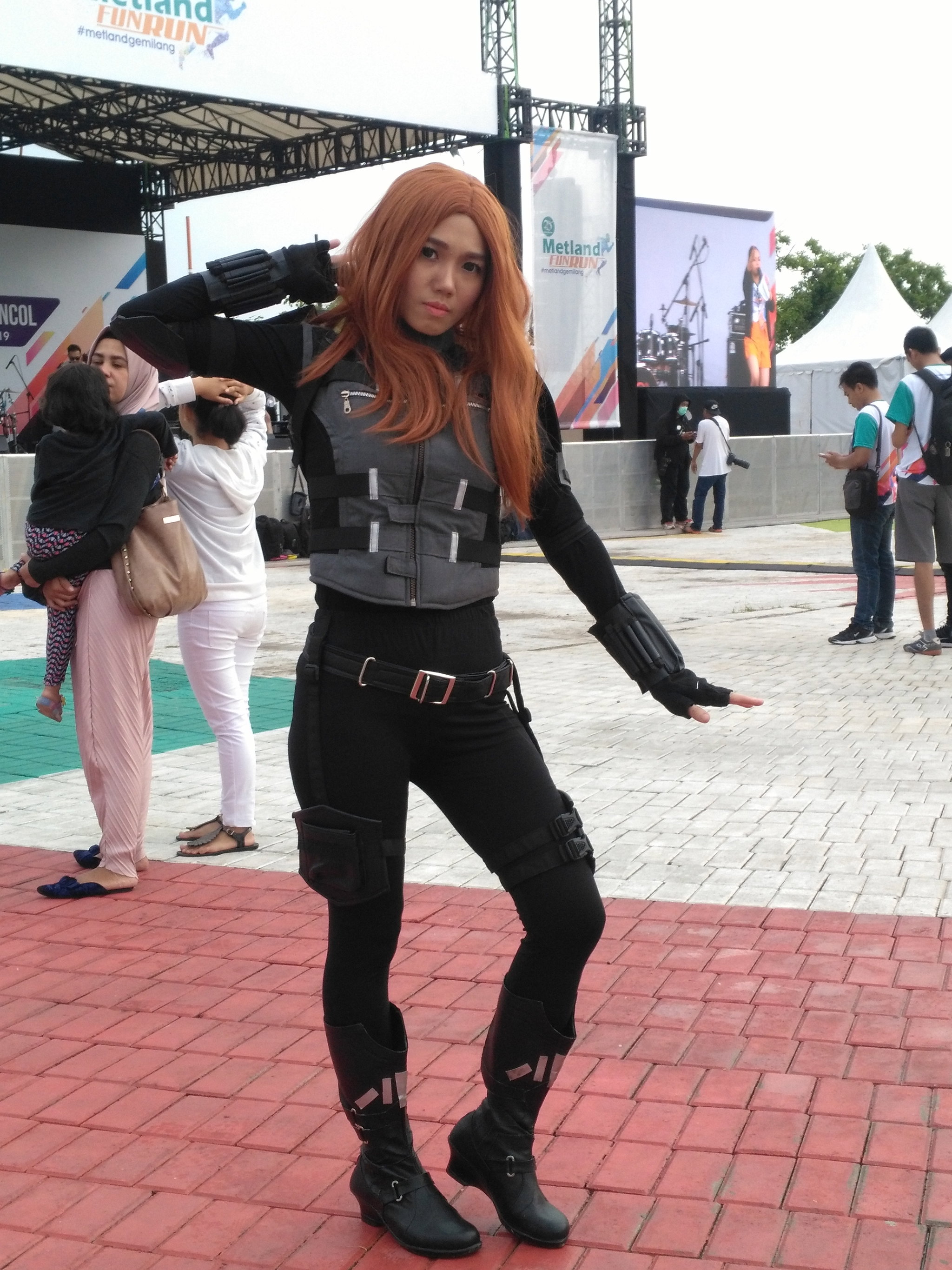 BLACK WIDOW_0