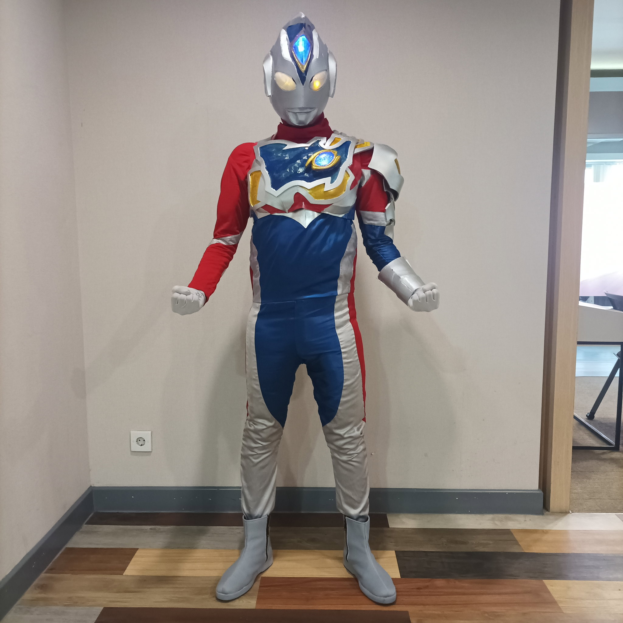 ULTRAMAN DECKER_0