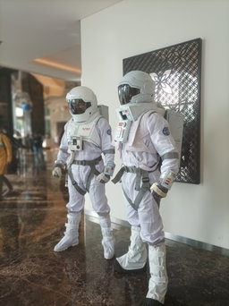ASTRONOUT