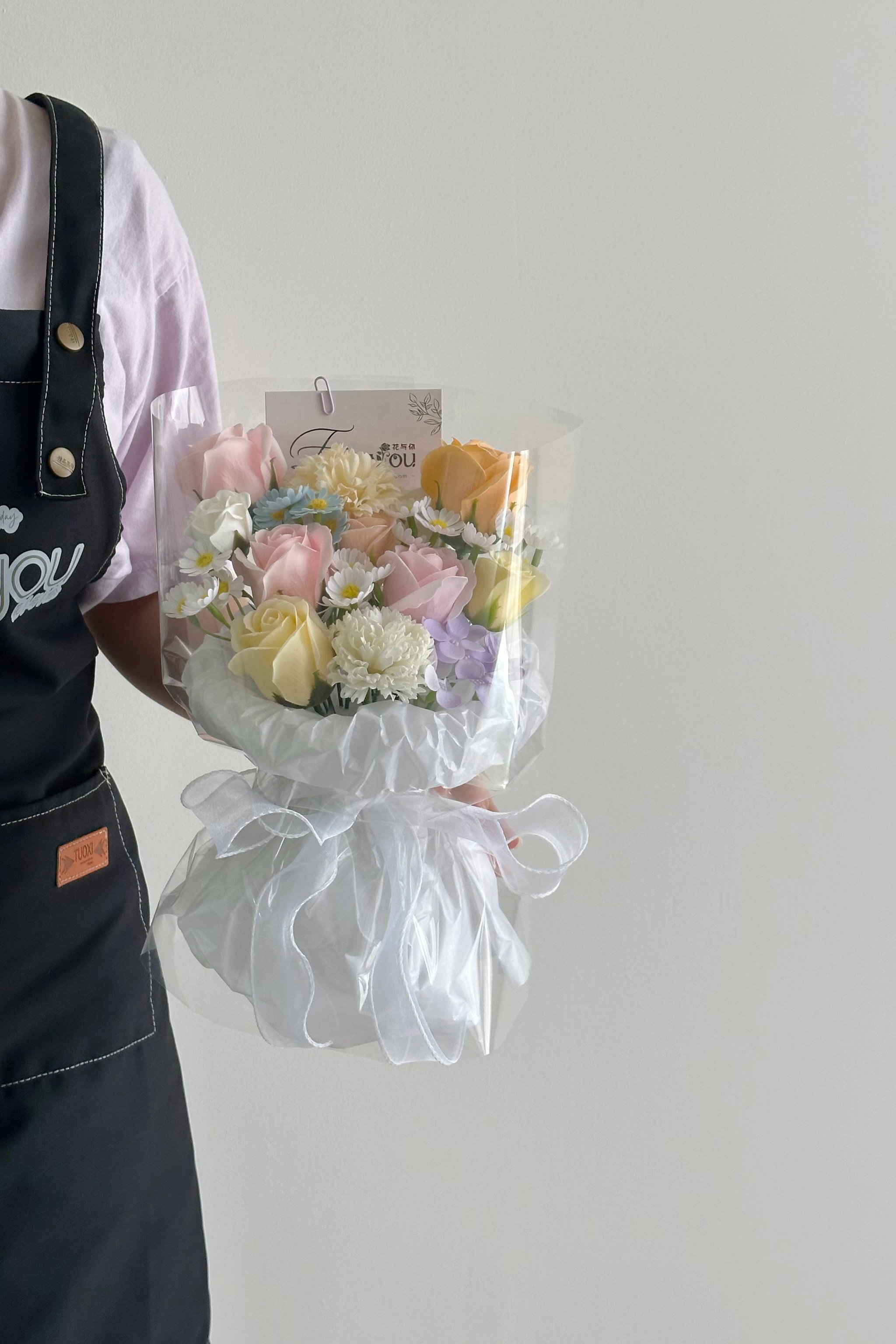  Soap Flower Mixed Transparent Bouquet   _1