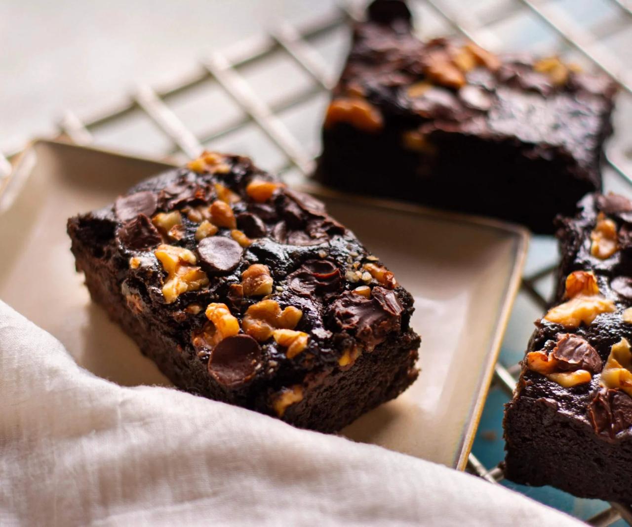 Chocolate Walnut Brownie_0