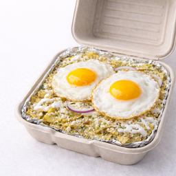  Chilaquiles con Huevo Estrellado