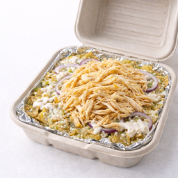 Chilaquiles con Pollo Deshebrado