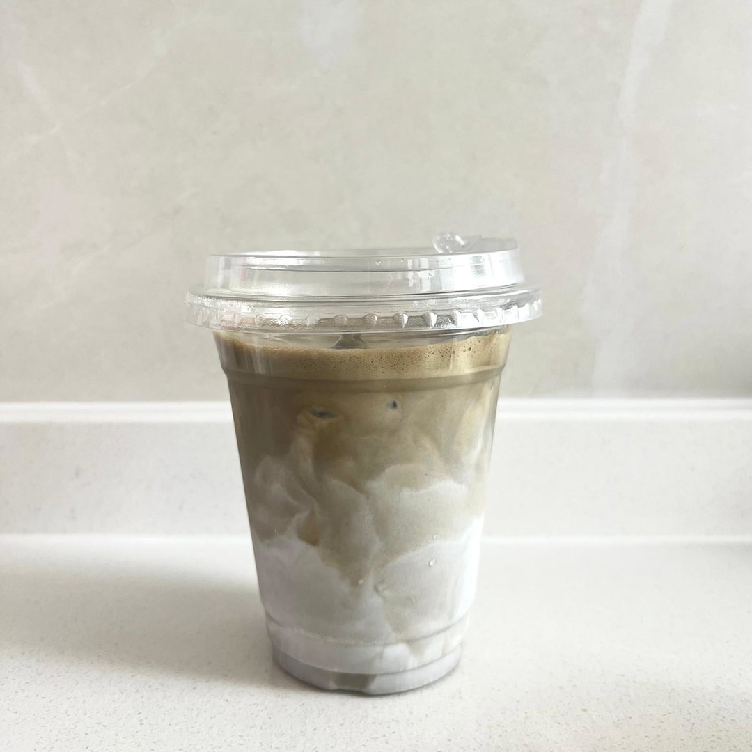 Iced Hojicha Latte