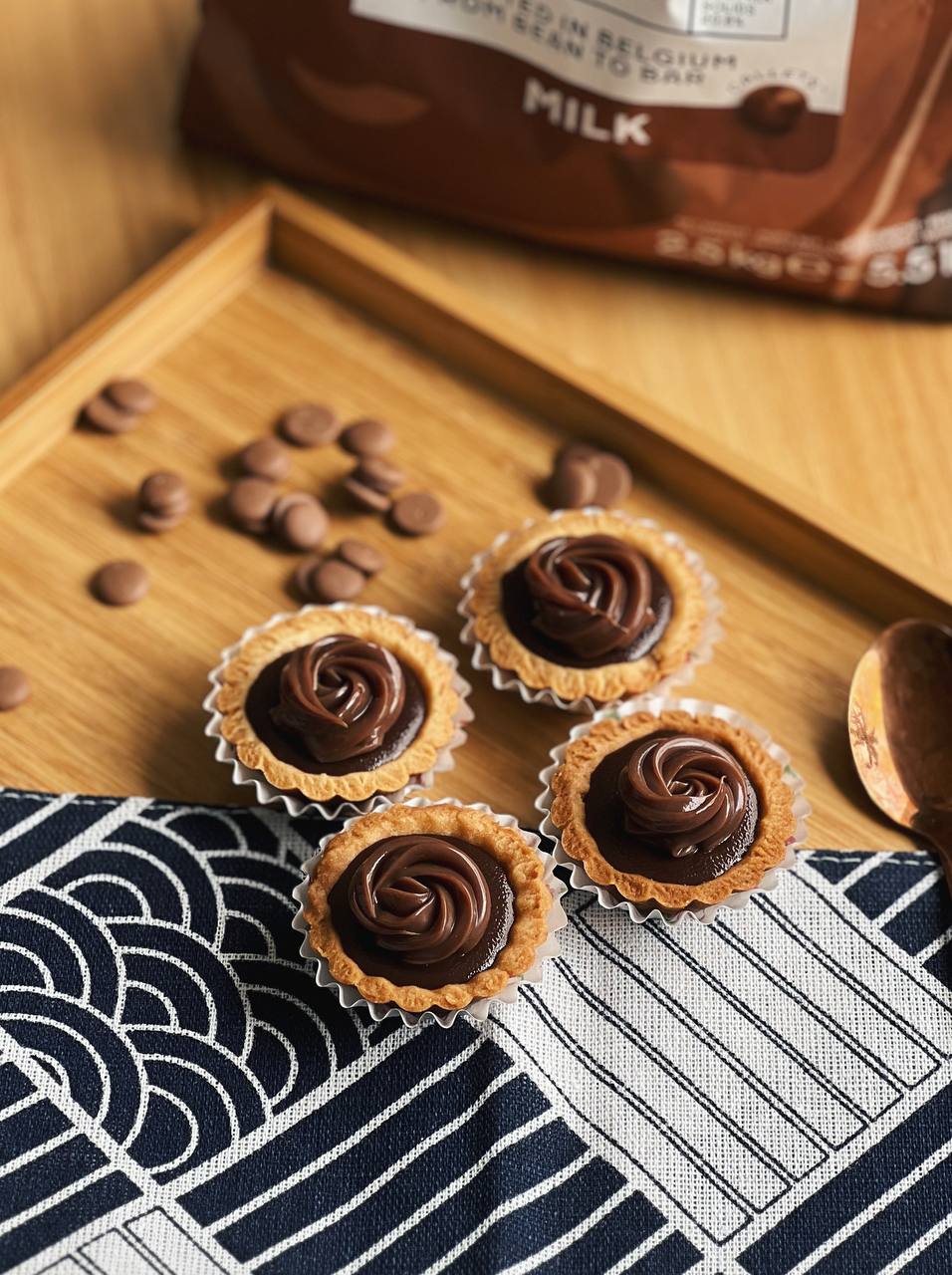 24 pcs Mini Sea Salt Chocolate Tarts _0