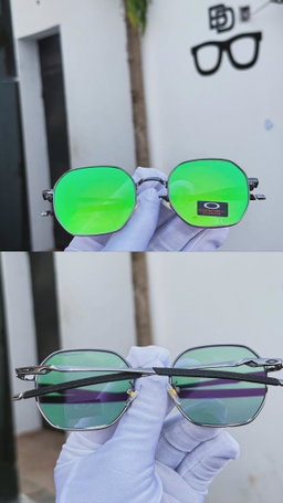 eye glasses