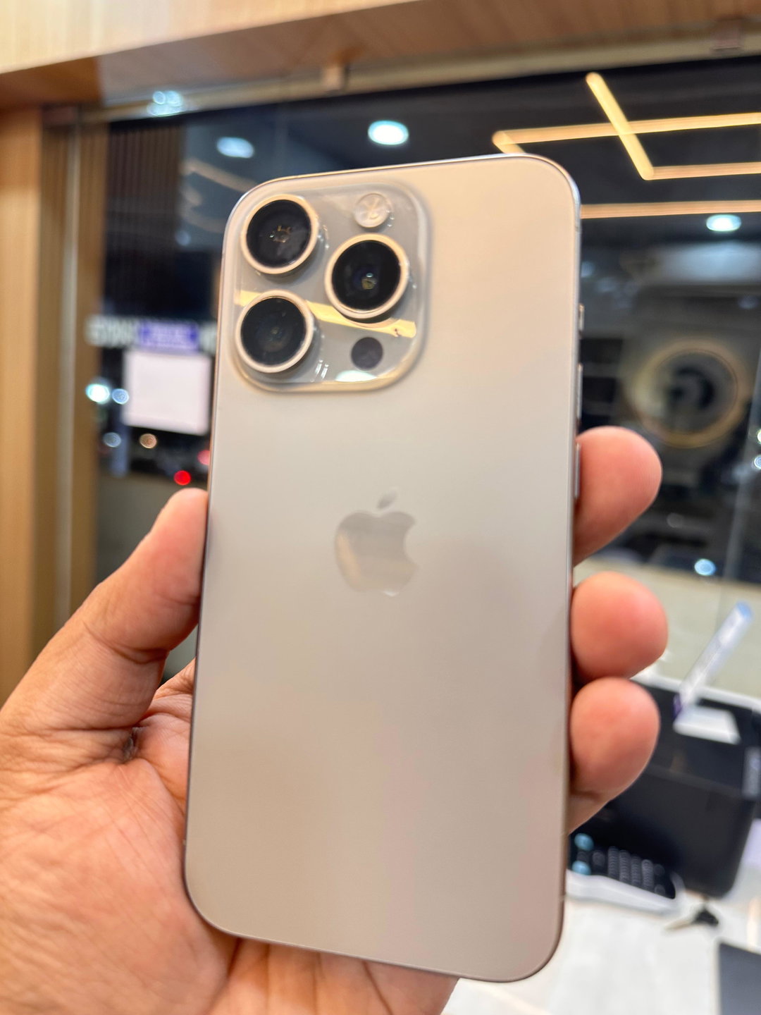 Apple iPhone 16 Pro 512 Gb Used