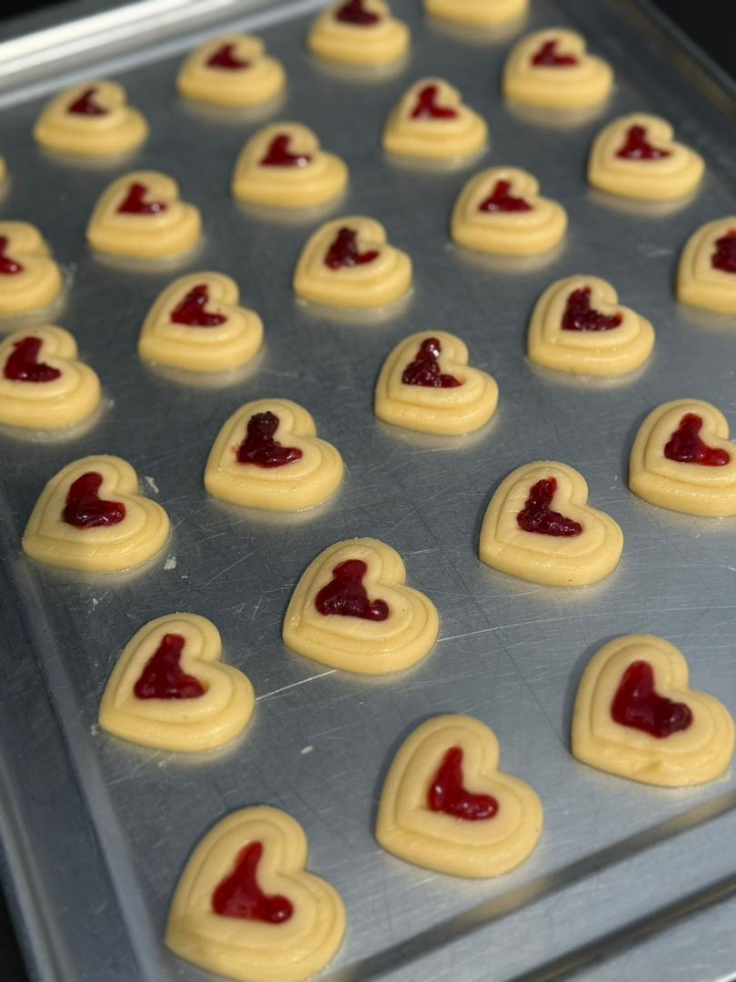 Strawberry Butter Cookies (25pcs)_0