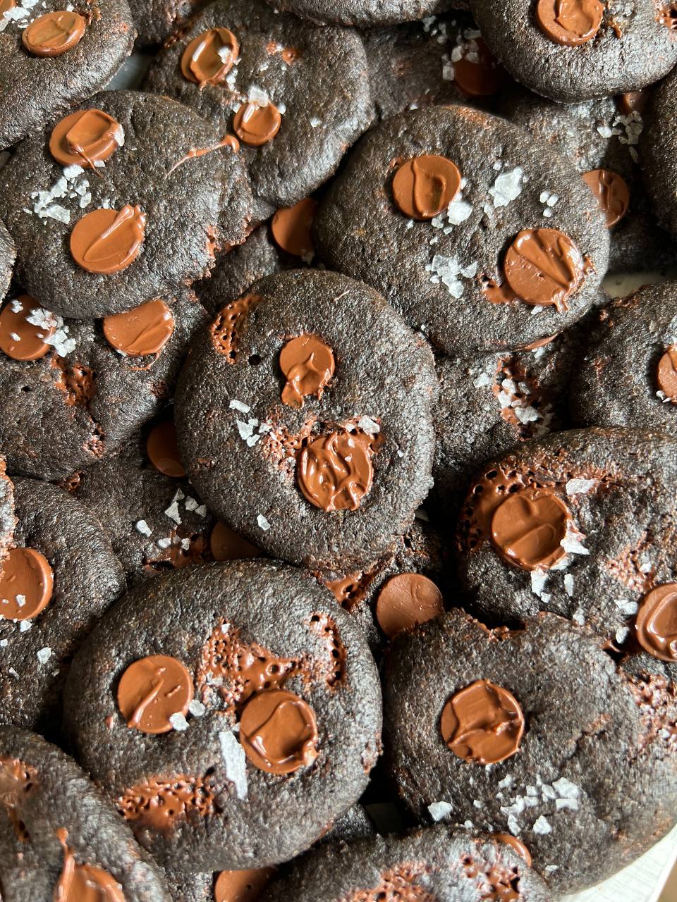 Charcoal Seasalt Cookies (30pcs)