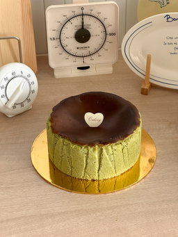 Niko Neko Matcha Basque Burnt Cheesecake