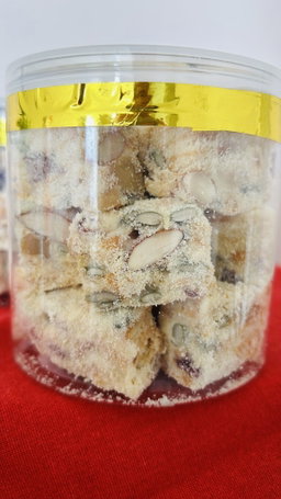 Nutty Snowflake Nougat 堅果雪花酥