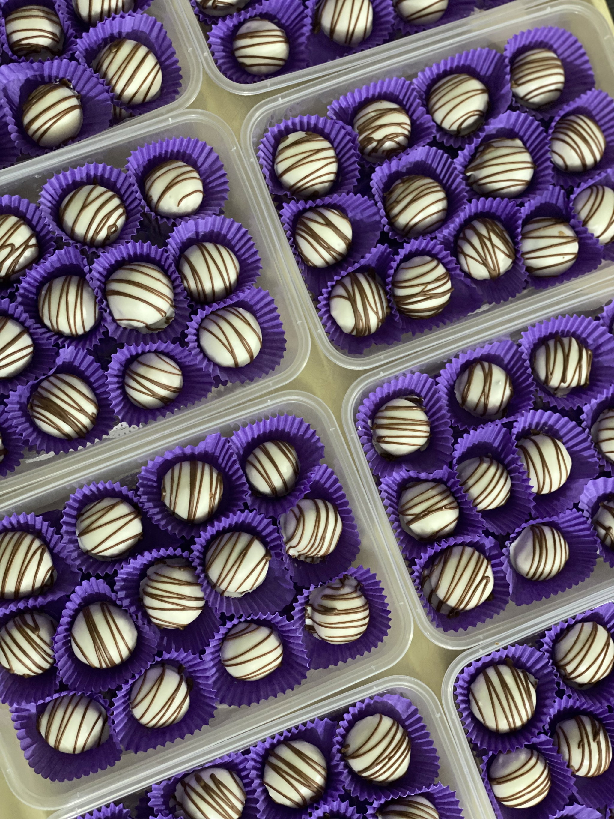 Biskut Almond Truffle_0