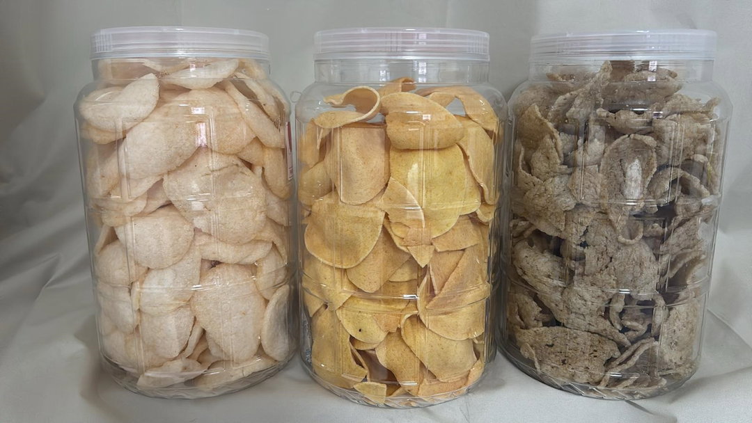 Freshly Fried Crackers!