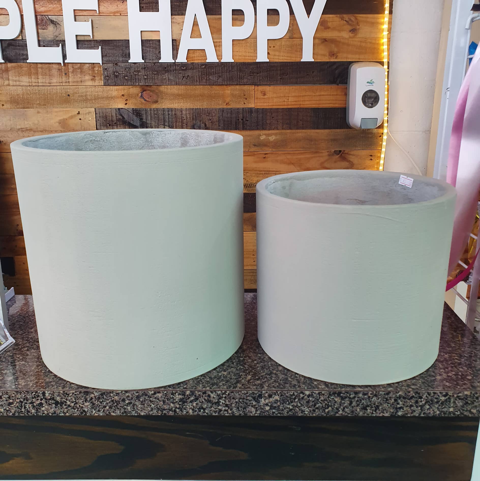 Cylindrical Concrete Planters _0
