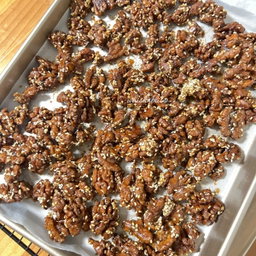 Caramelised Walnut Snack 