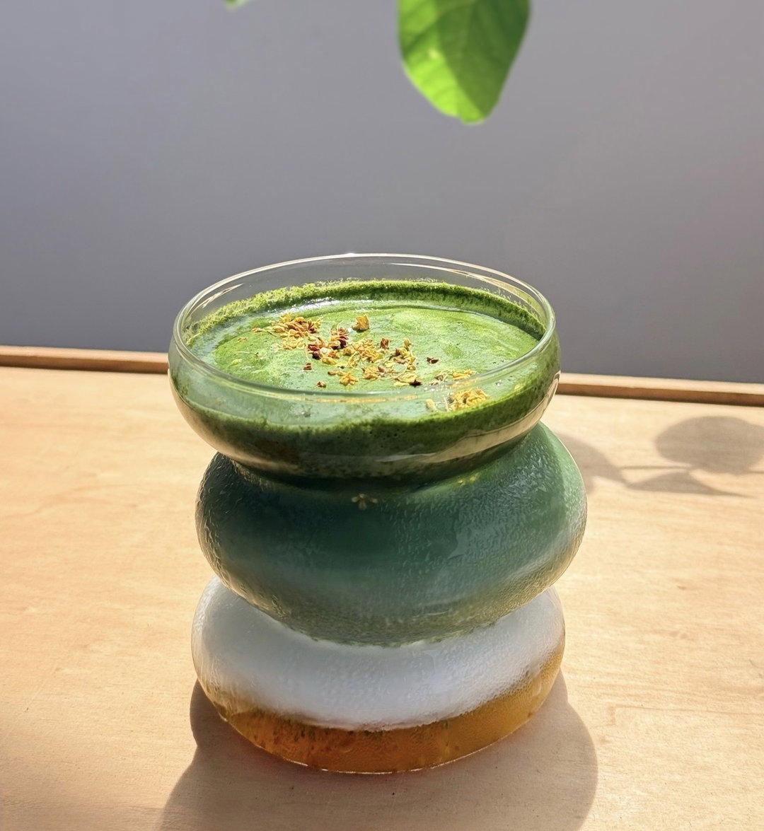 osmanthus honey matcha latte