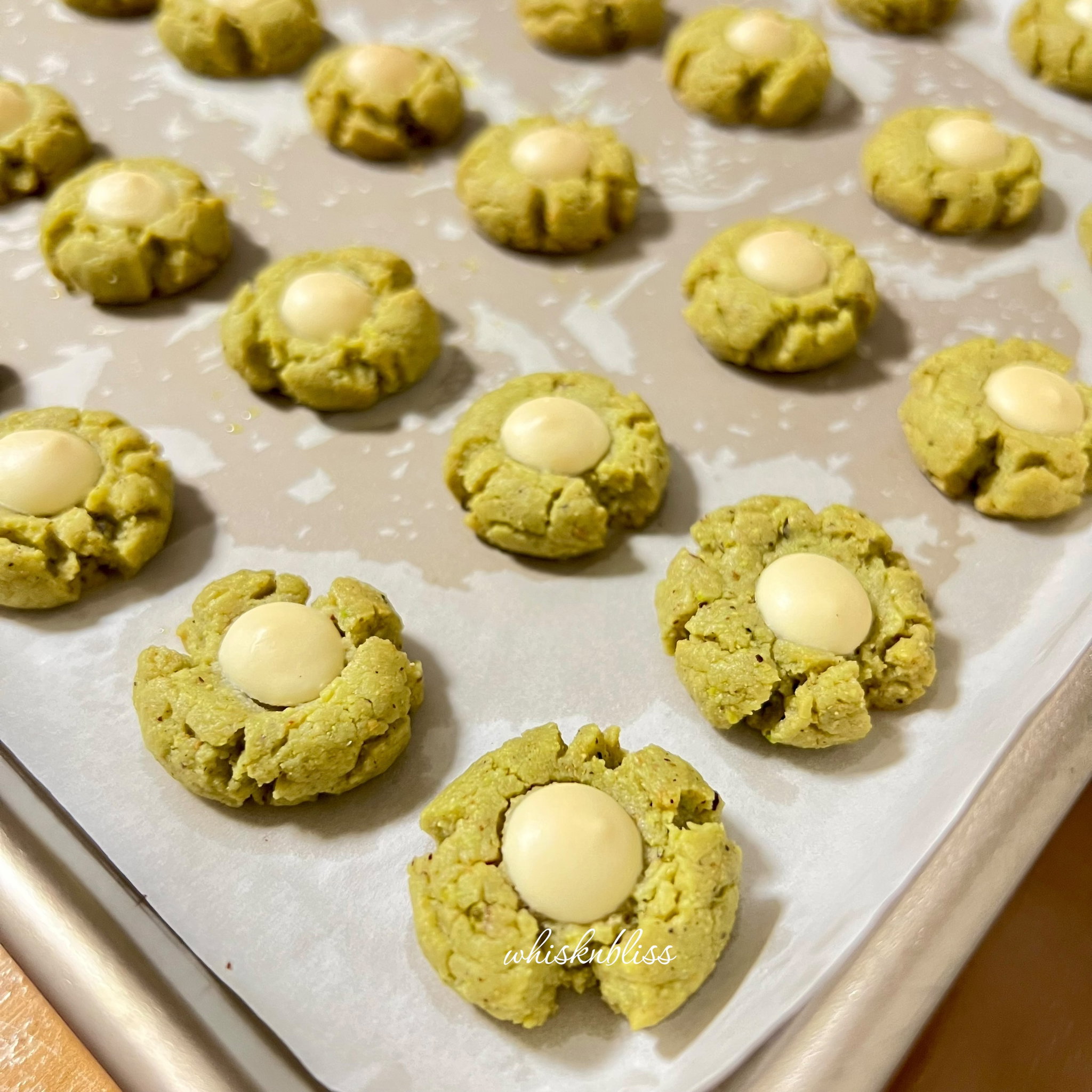 Pistachio White Chocolate Cookie 🍪_2