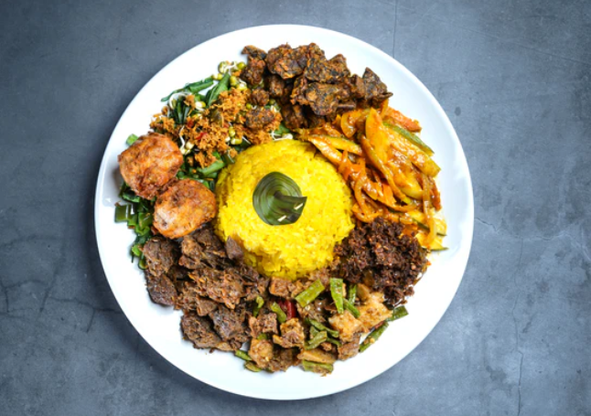 Nasi Kuning Mini (1 Pax)