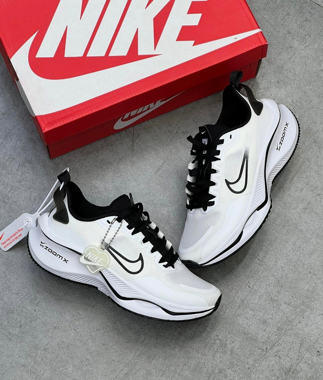 Nike ZoomX x Smiley “White/Black”