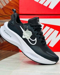Nike ZoomX x Smiley “Black/White”