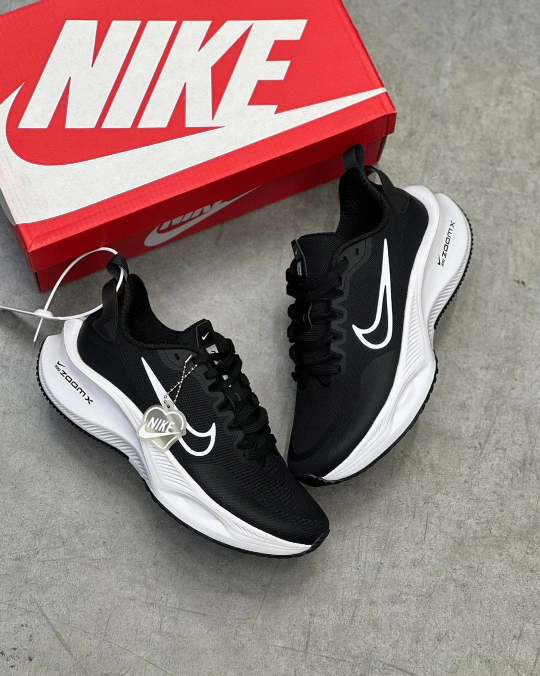 Nike ZoomX x Smiley “Black/White”
