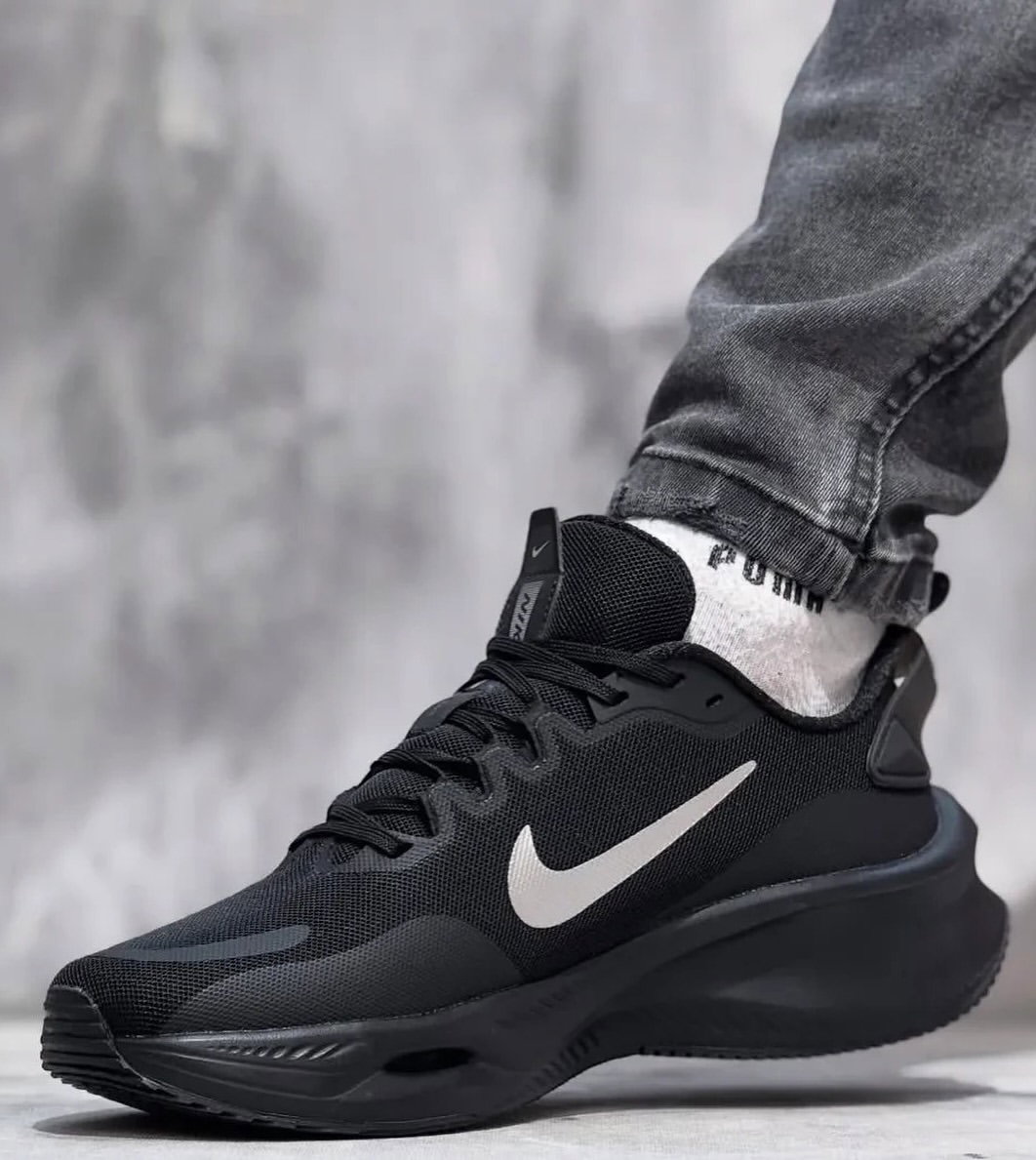 Nike ZoomX x Smiley “Black/White Tick”_1