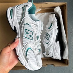 New Balance 530 “White/Silver/Green” 🤍💚