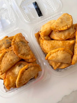 PASTELITOS JAMON Y QUESO