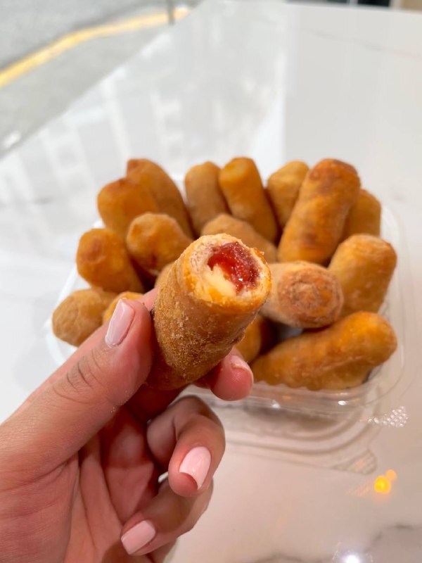 TEQUEÑOS GUAYABA Y QUESO 