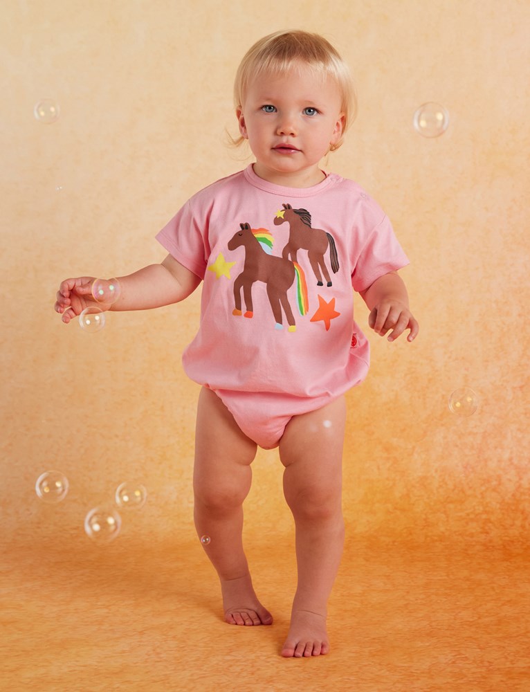 Short Sleeve Bodysuit (GiddyUp)_1
