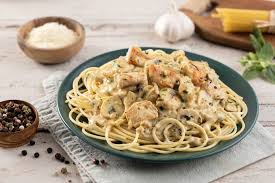 Espagueti Pollo Champiñón_0