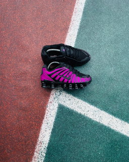 Nike Shox TL Thermoactive “Black/Playful Pink”