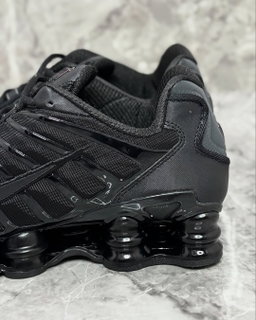 Nike Shox TL “Metallic Black” 🖤⚙️