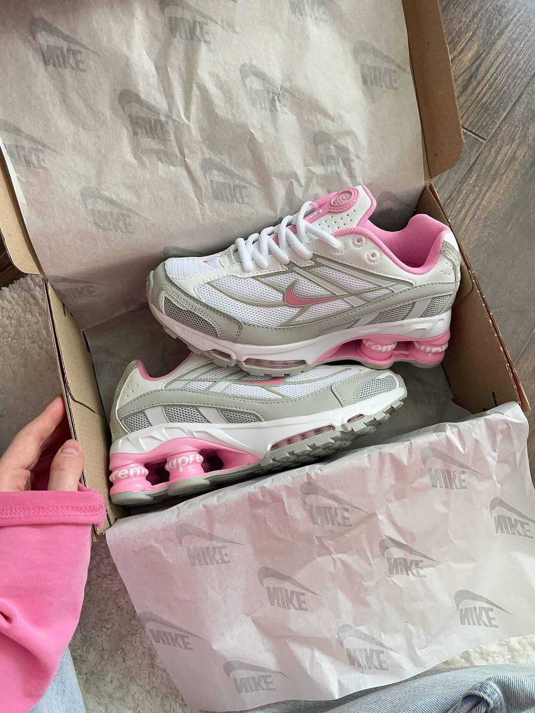 Nike x Supreme Shox Ride 2 SP “White/Pink” 🤍💗_0