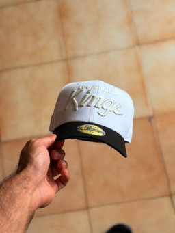 59FIFTY - Los Angeles Kings Crossed Hockey Sticks Glow in the Dark