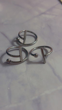 Linear Luxe