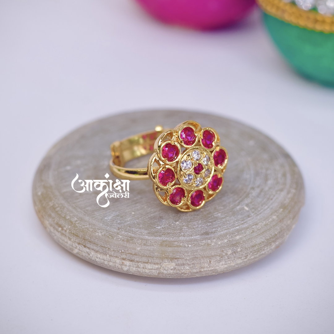 Jaai Finger Ring