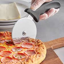 804 PIZZA CUTTER _1