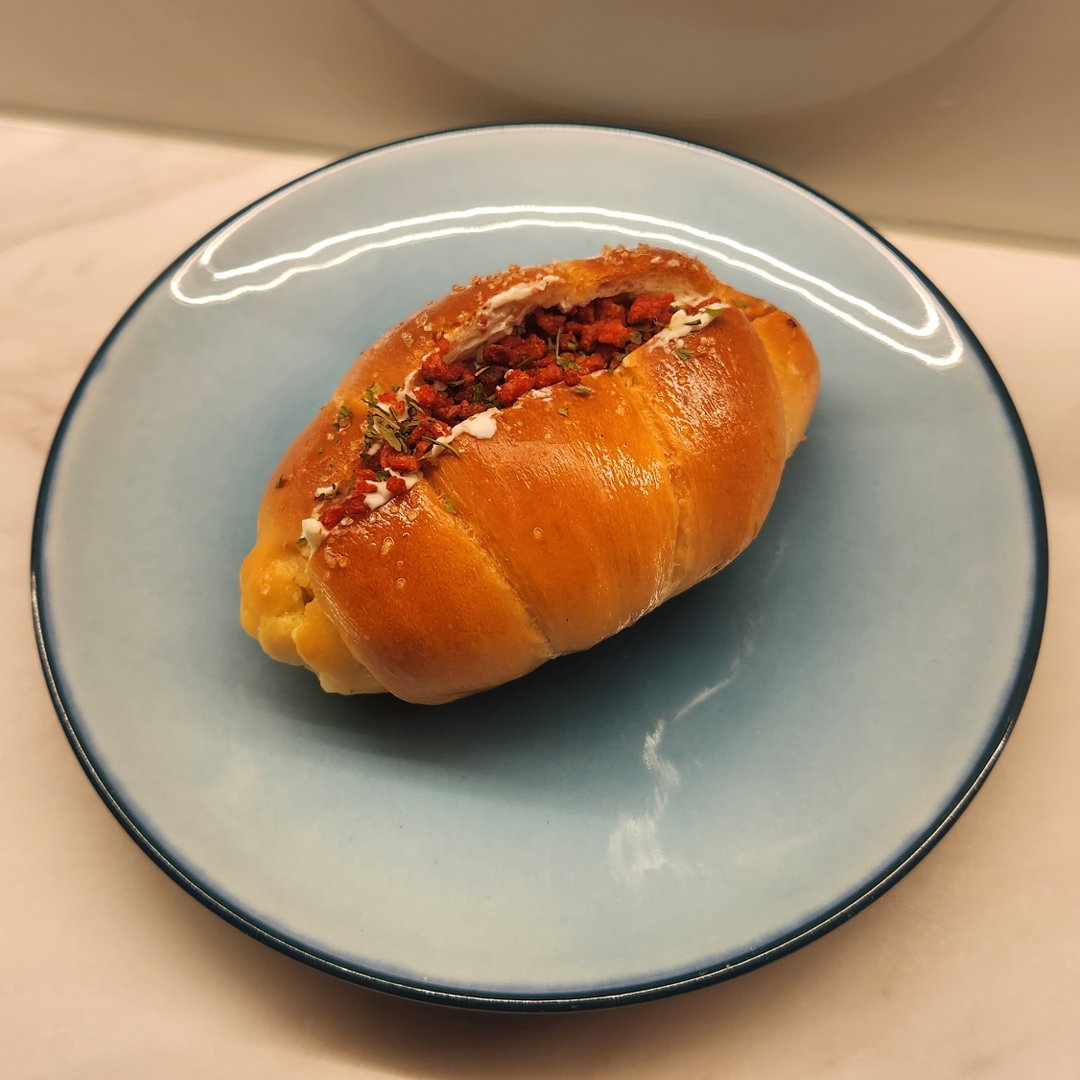 Cream Cheese & Bacon Bits Shiopan