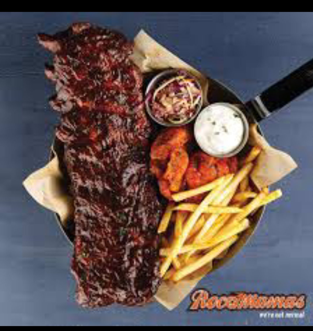 RIBS AU PORC 500g 8 WINGS AND FRIES