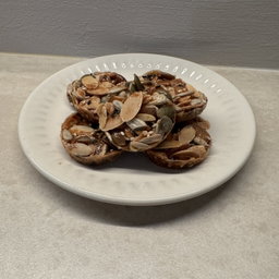 Nut flakes